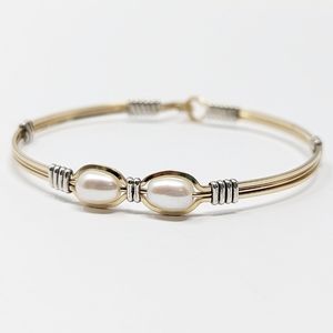 New with box Ronaldo faith bracelet 14k gold sterling silver and pearl wire